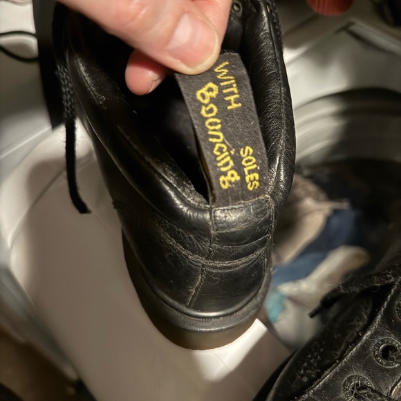 Authentic 90s Vintage Real Leather Dr. Marten’s Boots Men’s 9.5/Women's 11 - Picture 5 of 6